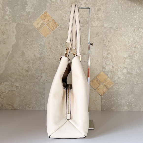 Shoulder_Bags